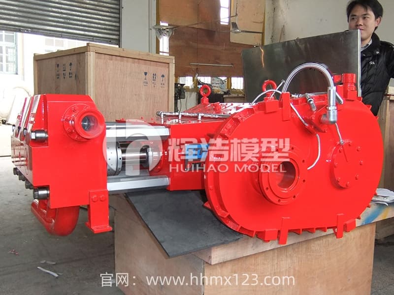 STP3000压裂泵模型 (3).JPG