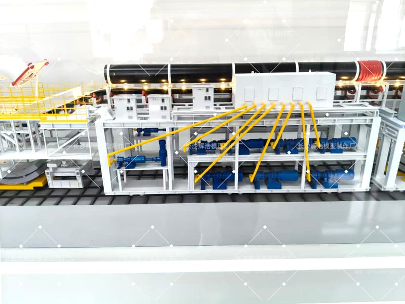 土压平衡盾构机模型 (1).jpg