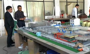 中车长江车辆有限公司株洲分公司领导莅临我司考察 共商铁路货运车辆模型定制合作