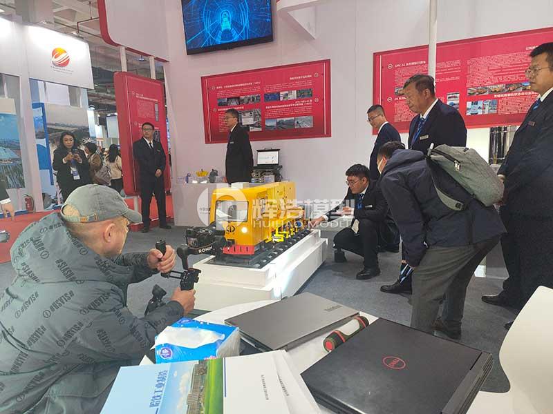 ​看过来，我厂钢轨打磨车模型闪耀2023中国国际现代化铁路技术装备展览会